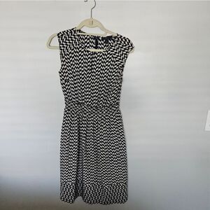Women's J. Crew Dress Size 00 black and white